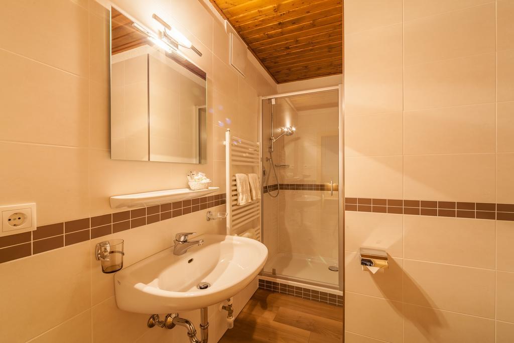 Berggasthaus Agritur Moserhof Braies  Εξωτερικό φωτογραφία